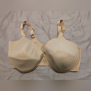 Vanity Fair Cream Bra with Floral Detail
